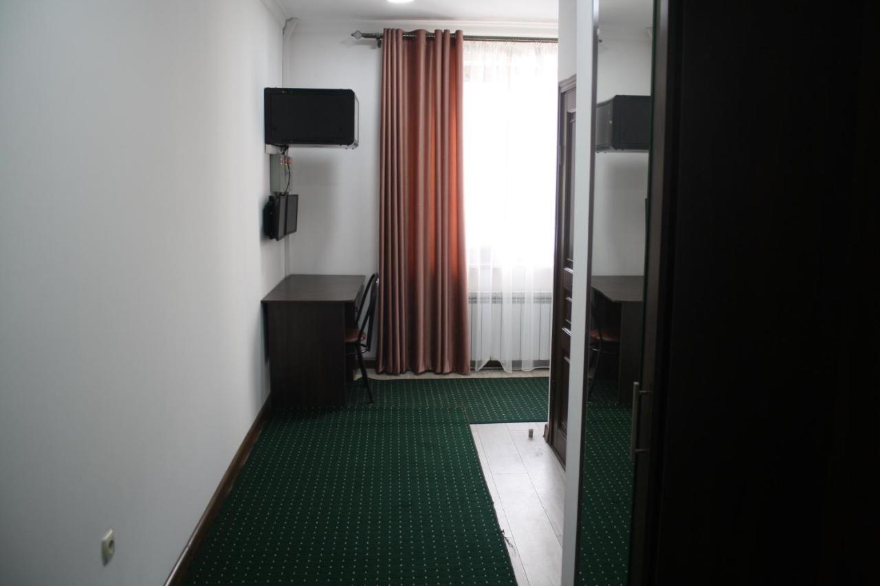 Saty Guest House Exterior photo